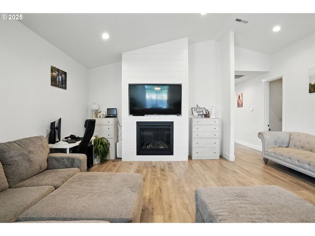 17900 Ne 47TH Ave, Vancouver, WA 98686