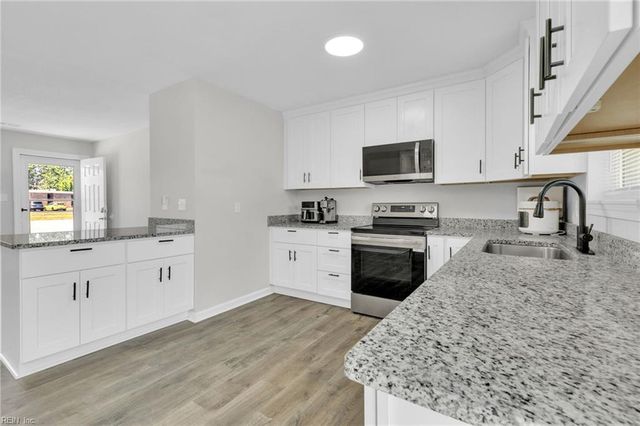 742 Harpersville RD, Newport News, VA 23601