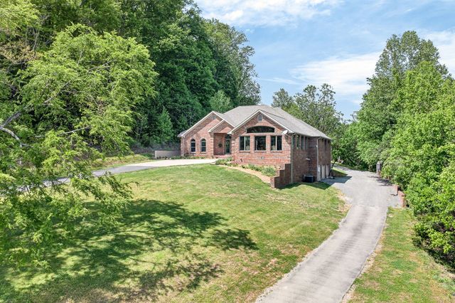 360 Long Hollow Ln, Gainesboro, TN 38562