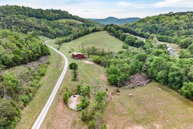 360 Long Hollow Ln, Gainesboro, TN 38562