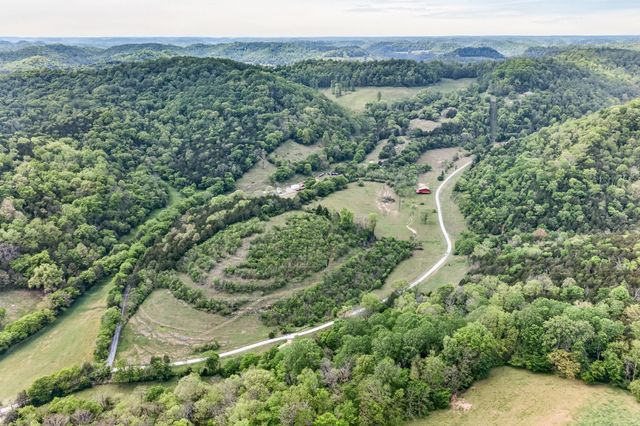 360 Long Hollow Ln, Gainesboro, TN 38562