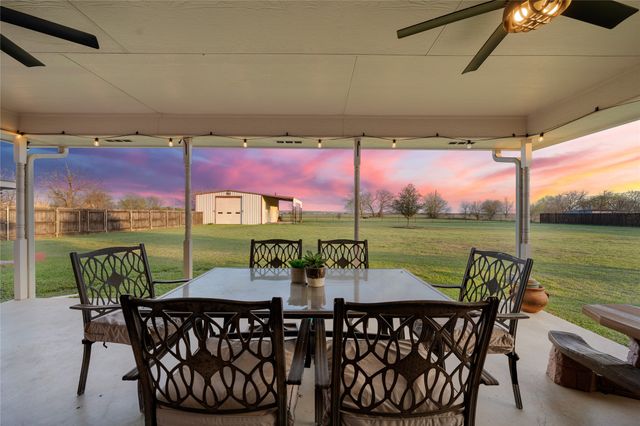 395 Lazy Acres Drive, Woodway, TX 76712