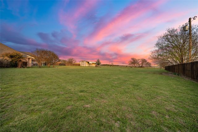395 Lazy Acres Drive, Woodway, TX 76712