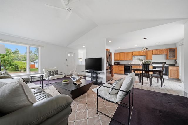 13 Carr Street, Franklin, NH 03235