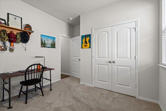 209 Connor LN, Georgetown, TX 78626