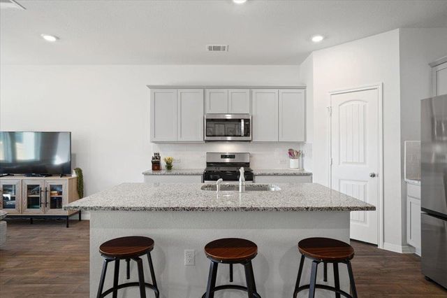 209 Connor LN, Georgetown, TX 78626