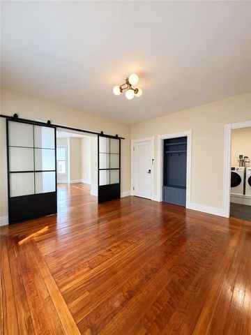 309 Main Street, East Greenwich, RI 02818