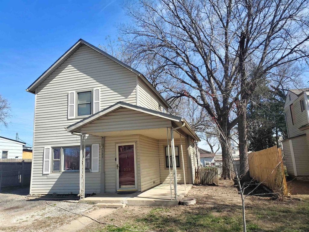 528 N 12th St, Salina, KS 67401
