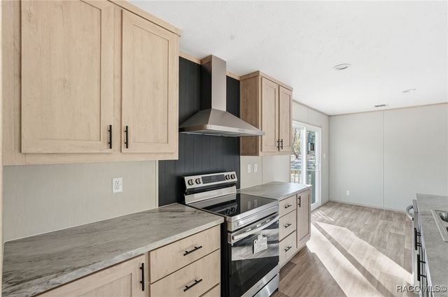 6653 N Zircon Point, Dunnellon, FL 34433