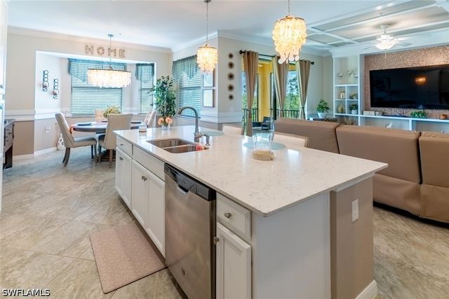 9596 Trevi CT 5446, Naples, FL 34113