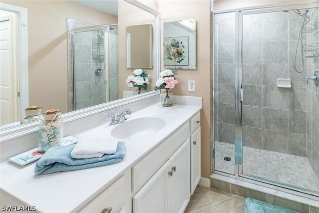 9596 Trevi CT 5446, Naples, FL 34113