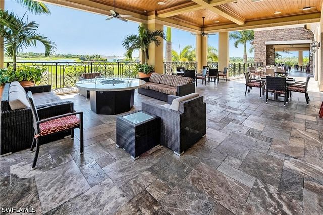 9596 Trevi CT 5446, Naples, FL 34113