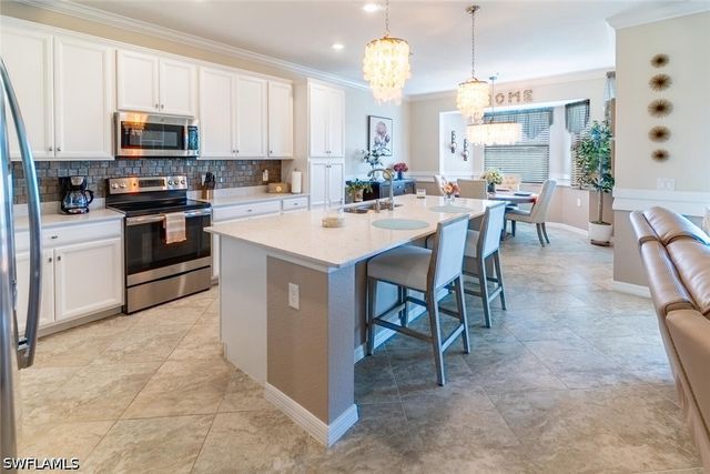 9596 Trevi CT 5446, Naples, FL 34113