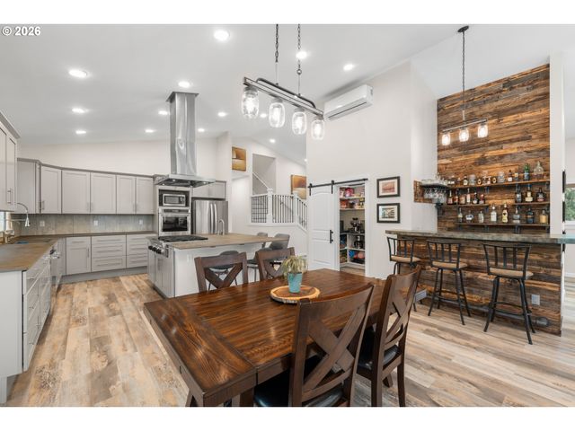 1527 N Louisiana Ave, Vernonia, OR 97064