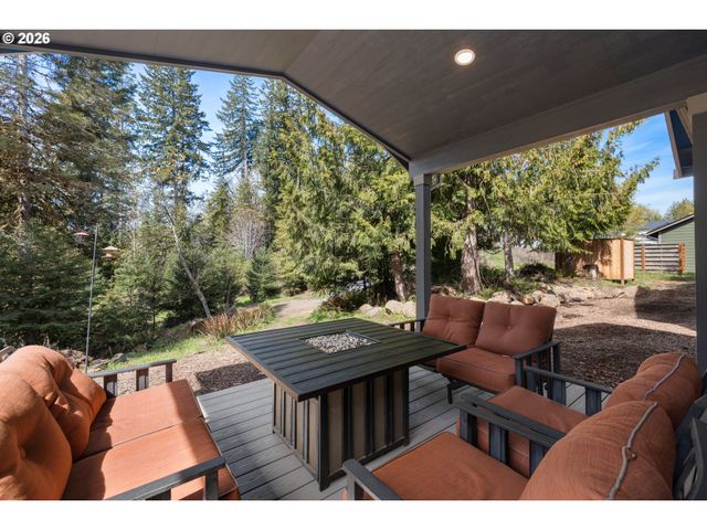 1527 N Louisiana Ave, Vernonia, OR 97064