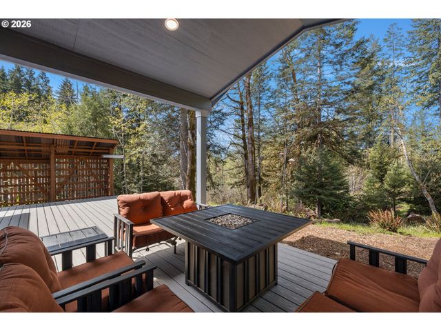1527 N Louisiana Ave, Vernonia, OR 97064