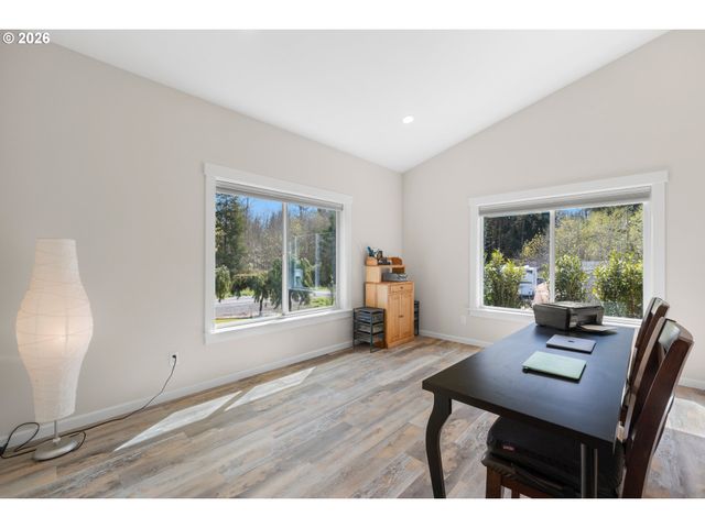 1527 N Louisiana Ave, Vernonia, OR 97064