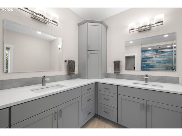 1527 N Louisiana Ave, Vernonia, OR 97064