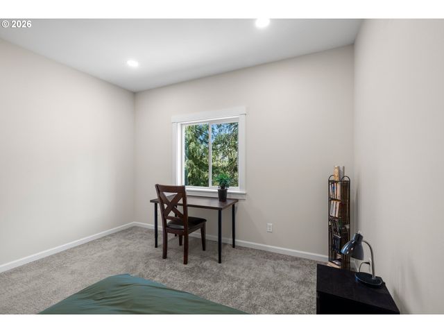 1527 N Louisiana Ave, Vernonia, OR 97064