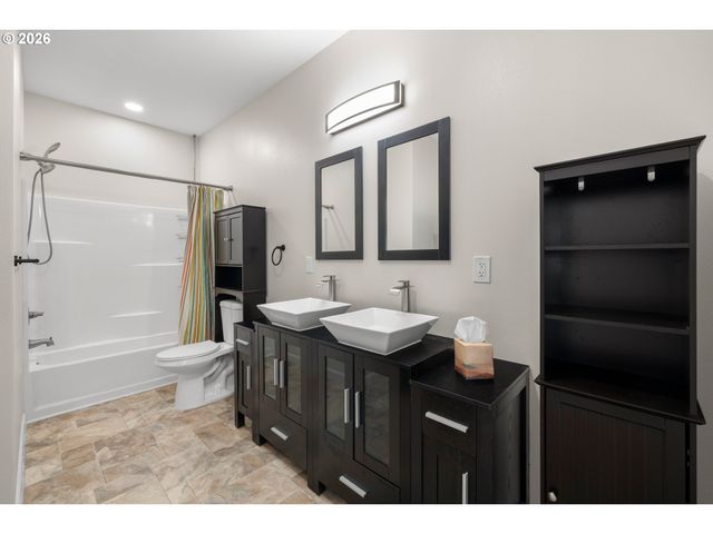 1527 N Louisiana Ave, Vernonia, OR 97064