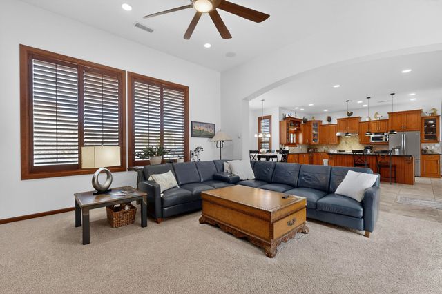 287 Bazan Loop NW, Corrales, NM 87048