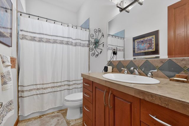 287 Bazan Loop NW, Corrales, NM 87048