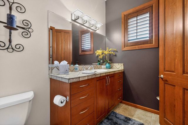 287 Bazan Loop NW, Corrales, NM 87048