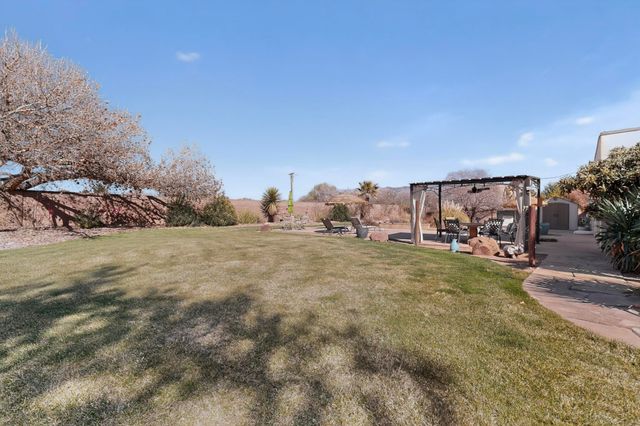 287 Bazan Loop NW, Corrales, NM 87048