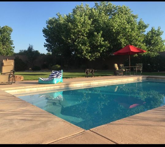 287 Bazan Loop NW, Corrales, NM 87048