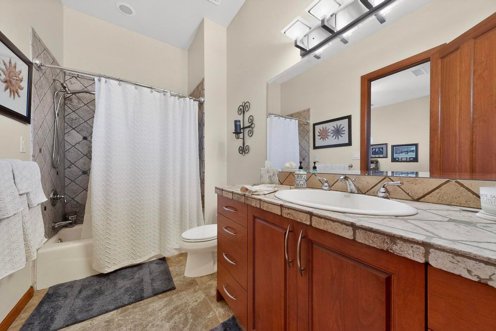 Image 43 of property listing at 287 Bazan Loop NW, Corrales, NM 87048