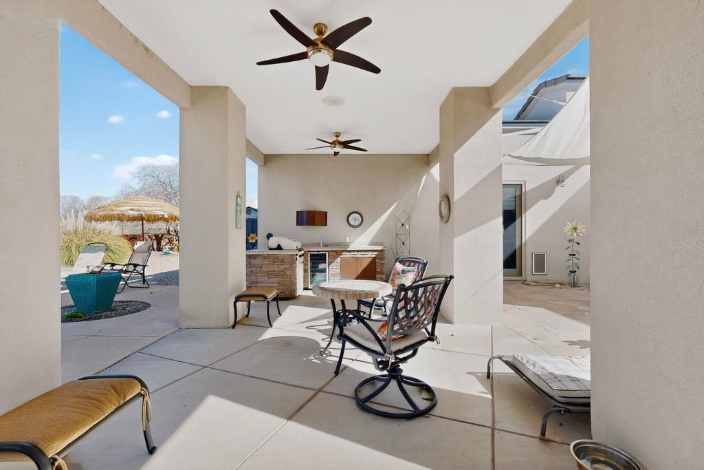 Image 49 of property listing at 287 Bazan Loop NW, Corrales, NM 87048