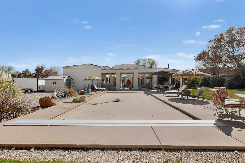 Image 53 of property listing at 287 Bazan Loop NW, Corrales, NM 87048