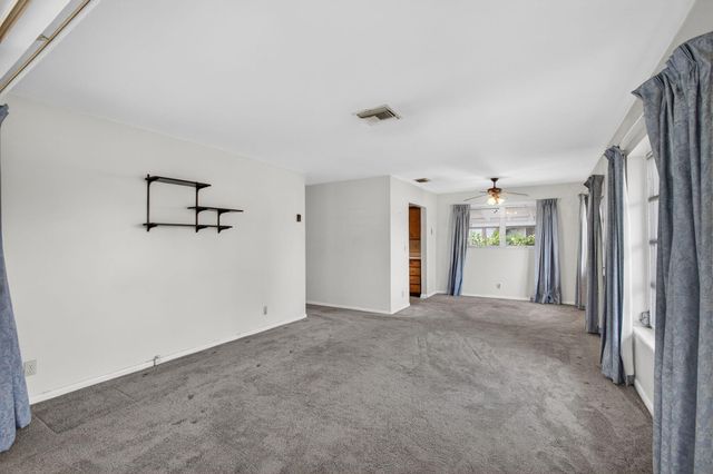 1421 14th Avenue N, Lake Worth Beach, FL 33460