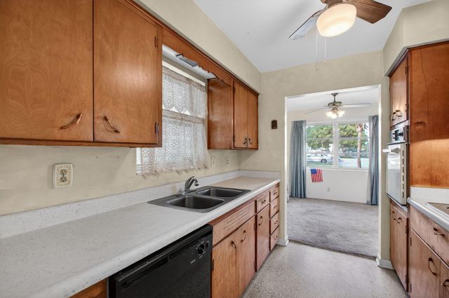 1421 14th Avenue N, Lake Worth Beach, FL 33460