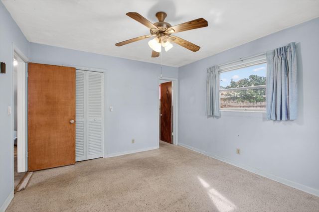 1421 14th Avenue N, Lake Worth Beach, FL 33460