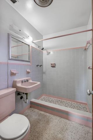 1421 14th Avenue N, Lake Worth Beach, FL 33460