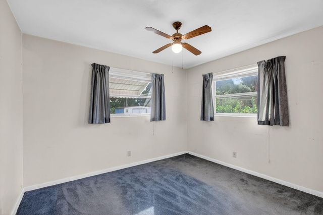 1421 14th Avenue N, Lake Worth Beach, FL 33460