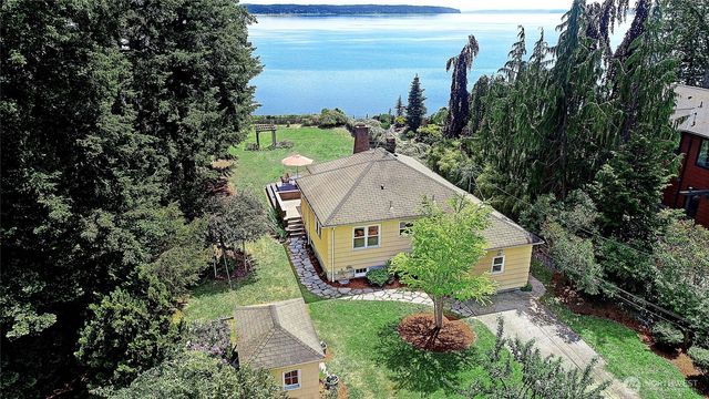 562 Moe Road, Camano Island, WA 98282
