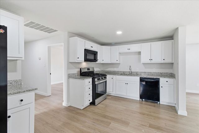 404 S Murray Street, Mckinney, TX 75069