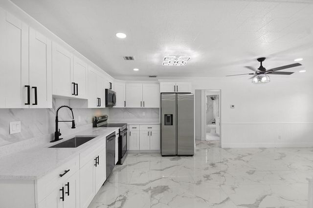 1853 SE Dranson Circle, Port St. Lucie, Port St Lucie, FL 34952