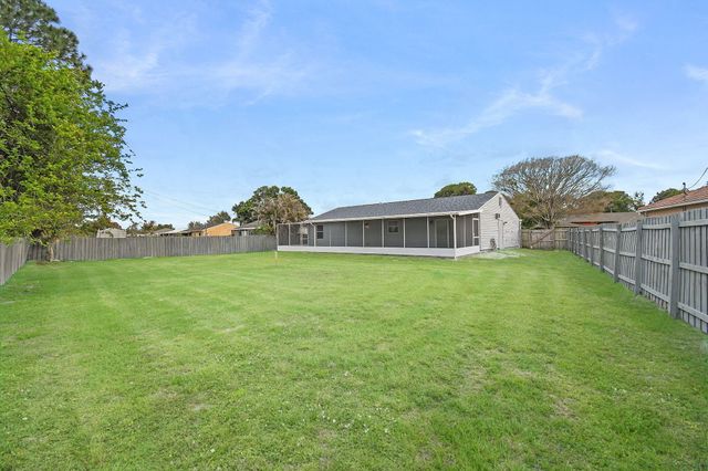 1853 SE Dranson Circle, Port St. Lucie, Port St Lucie, FL 34952