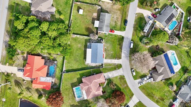 1853 SE Dranson Circle, Port St. Lucie, Port St Lucie, FL 34952