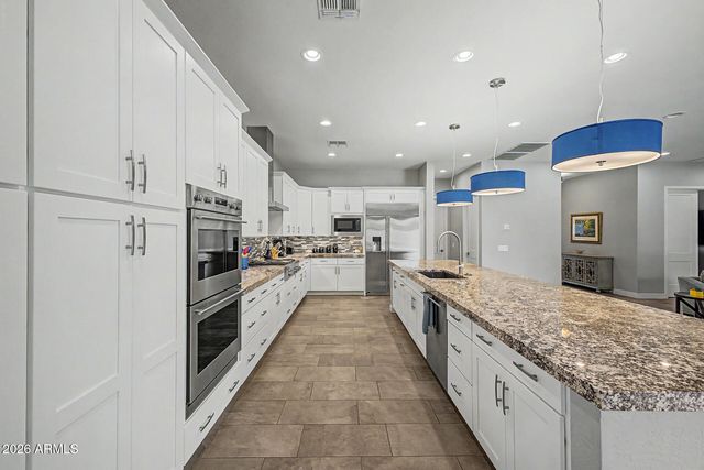 20226 E RAVEN Drive, Queen Creek, AZ 85142