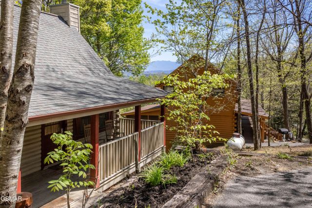 2322 Bonnie Lane, Sevierville, TN 37876