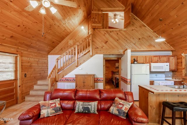 2322 Bonnie Lane, Sevierville, TN 37876
