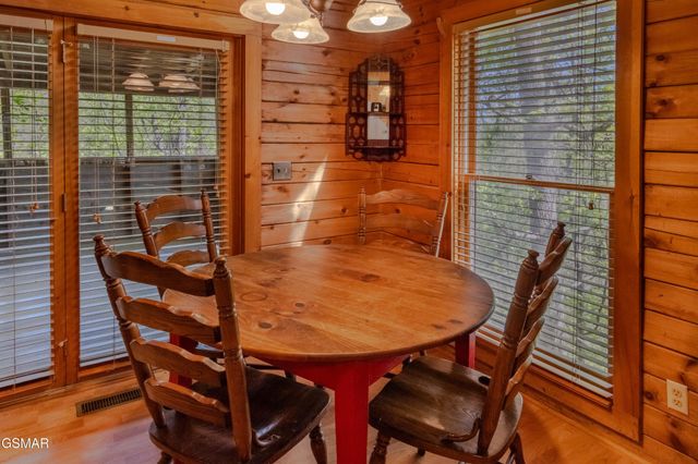 2322 Bonnie Lane, Sevierville, TN 37876