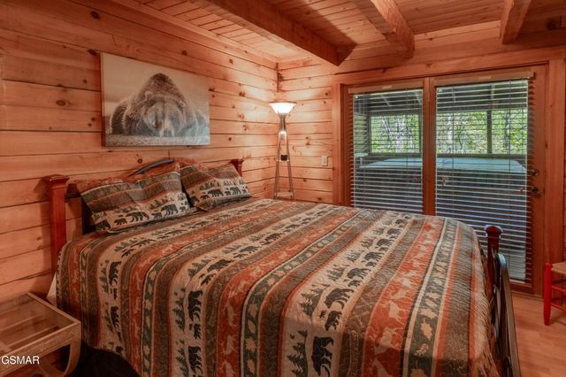 2322 Bonnie Lane, Sevierville, TN 37876