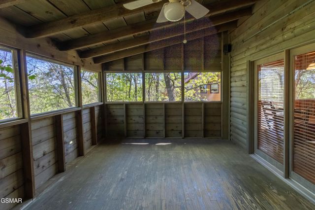 2322 Bonnie Lane, Sevierville, TN 37876