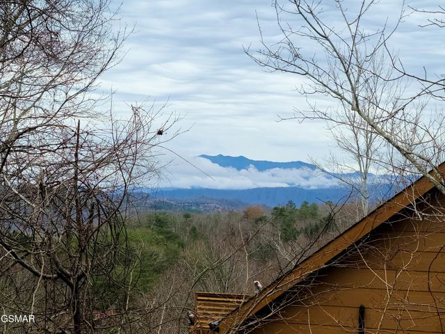 2322 Bonnie Lane, Sevierville, TN 37876