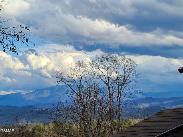2322 Bonnie Lane, Sevierville, TN 37876